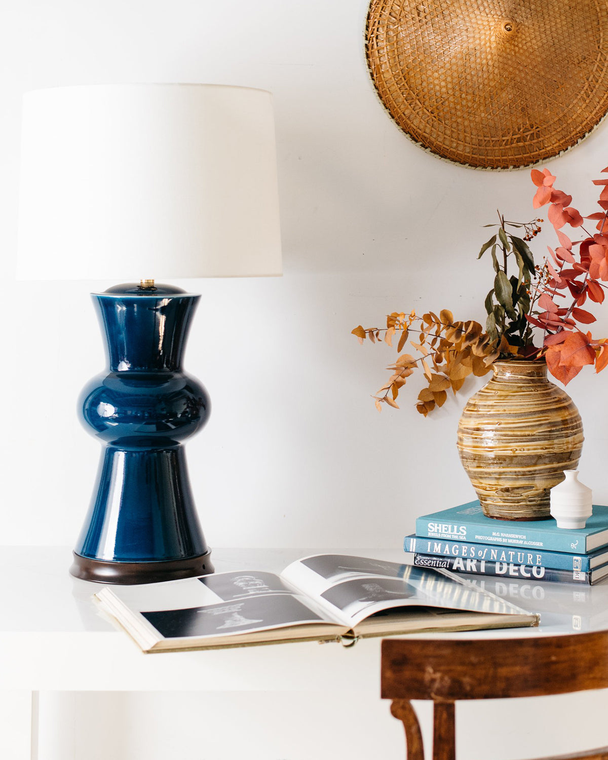 Navy on Walnut Stand with 16&quot; Drum